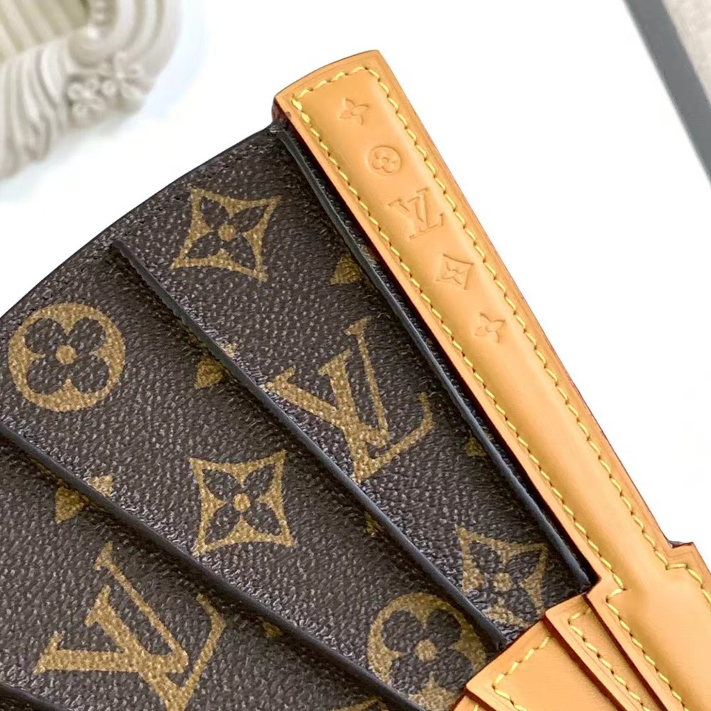 Louis Vuitton LV Fan (Replica)