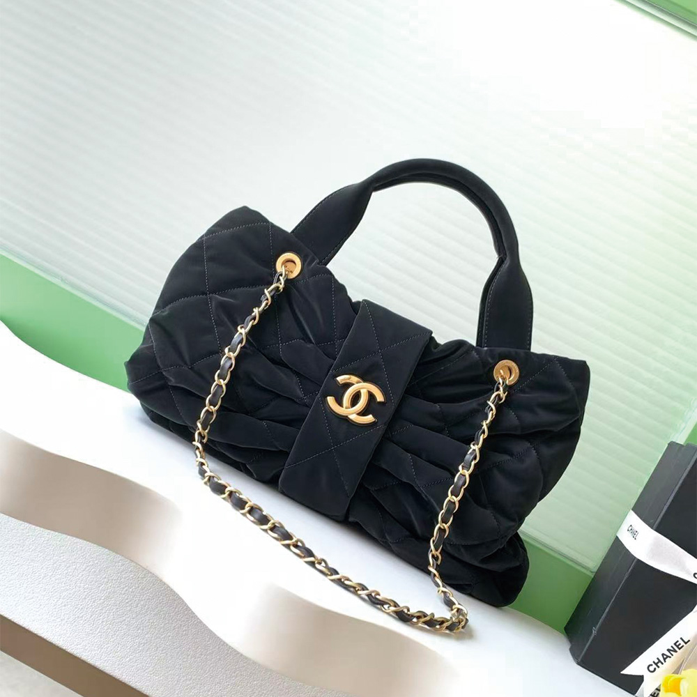 Chanel Fall-Winter 2025/26 Bow bag (Replica)