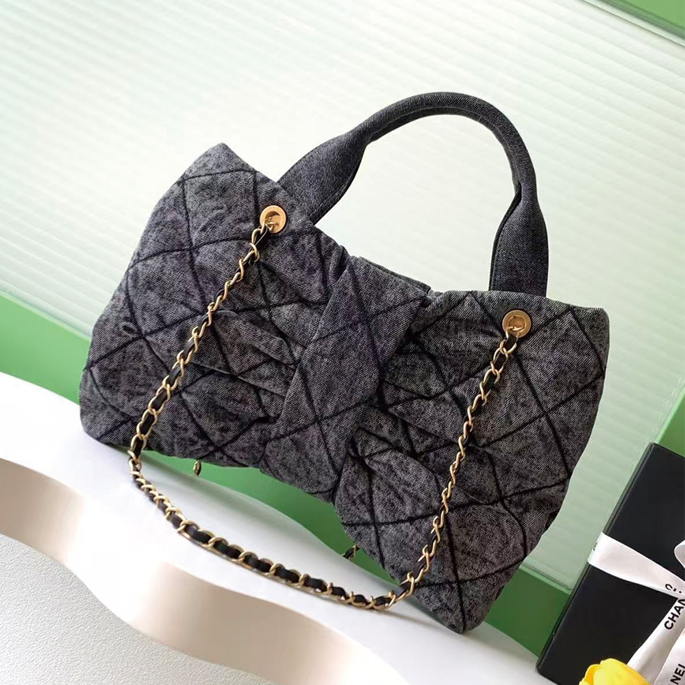Chanel Fall-Winter 2025/26 Bow bag (Replica)