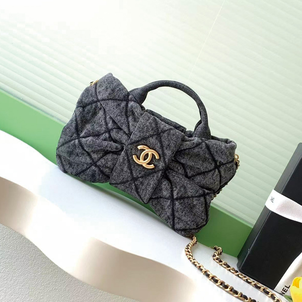 Chanel Fall-Winter 2025/26 Bow bag (Replica)