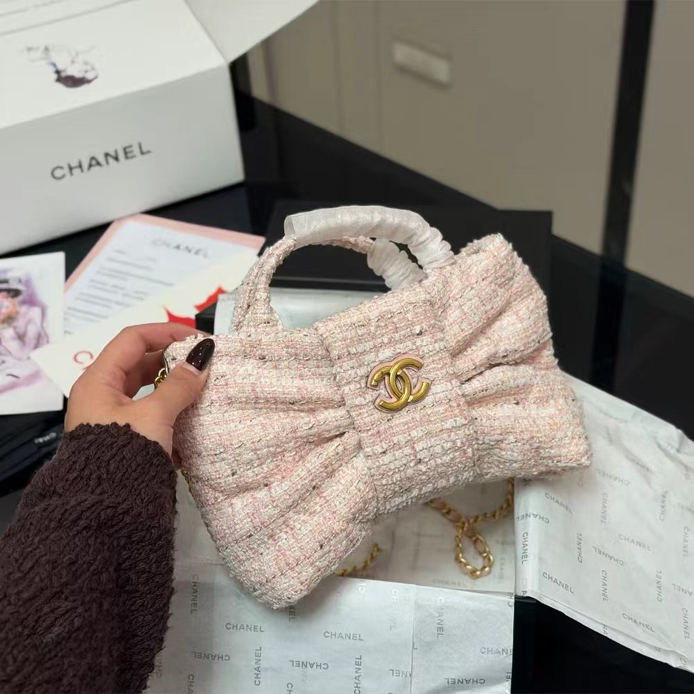 Chanel Fall-Winter 2025/26 Mini Bow Bag (Replica)
