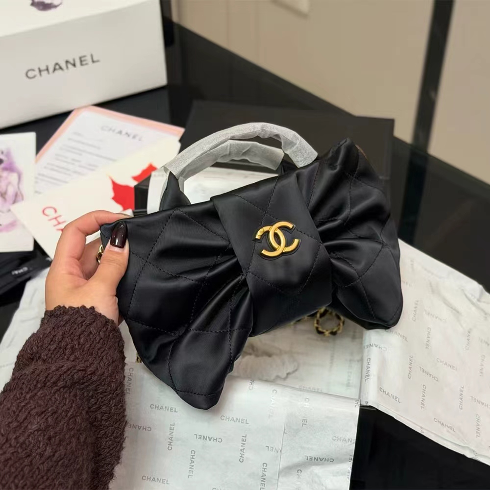 Chanel Fall-Winter 2025/26 Mini Bow Bag (Replica)