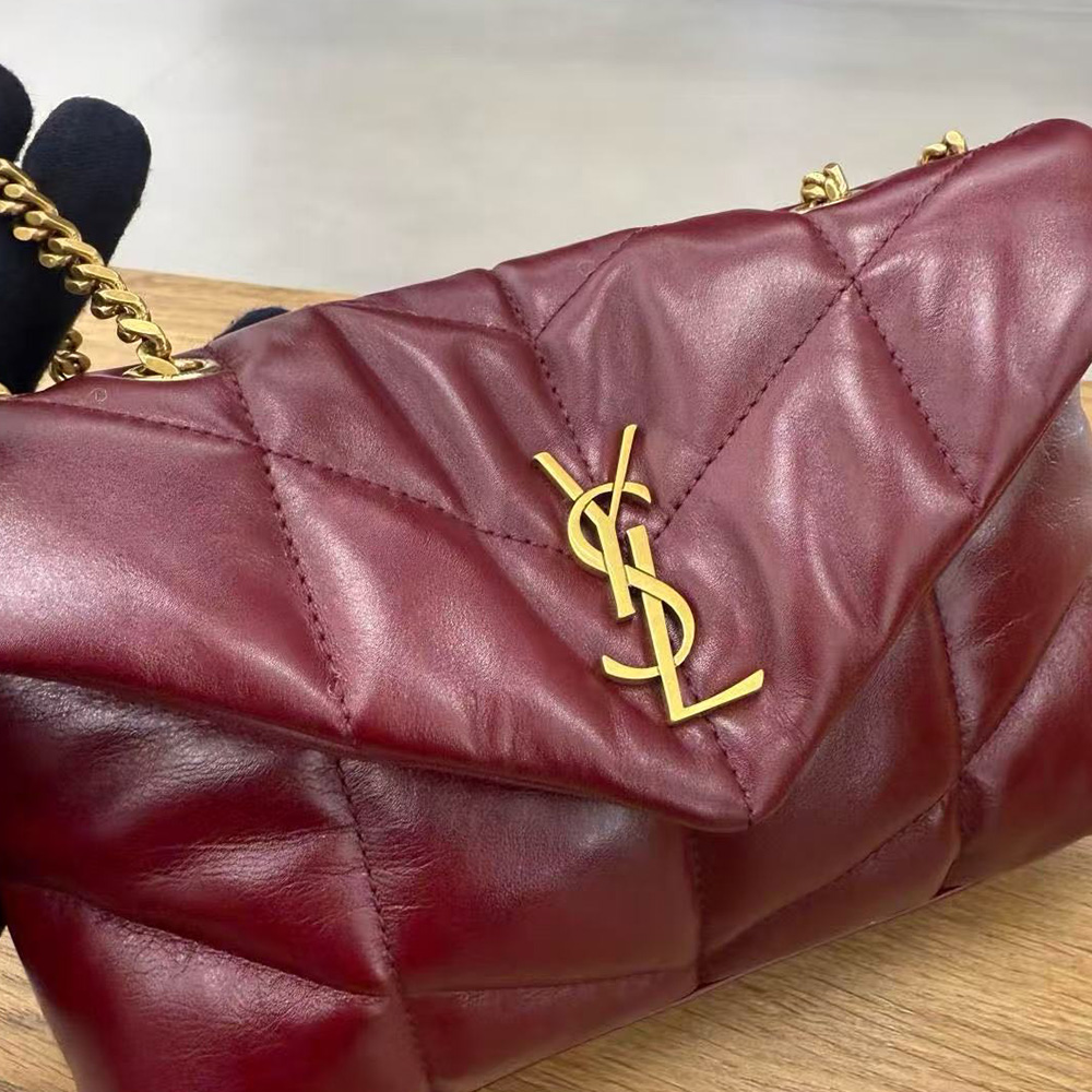 Saint Laurent PUFFER medium in shiny leather (Replica)