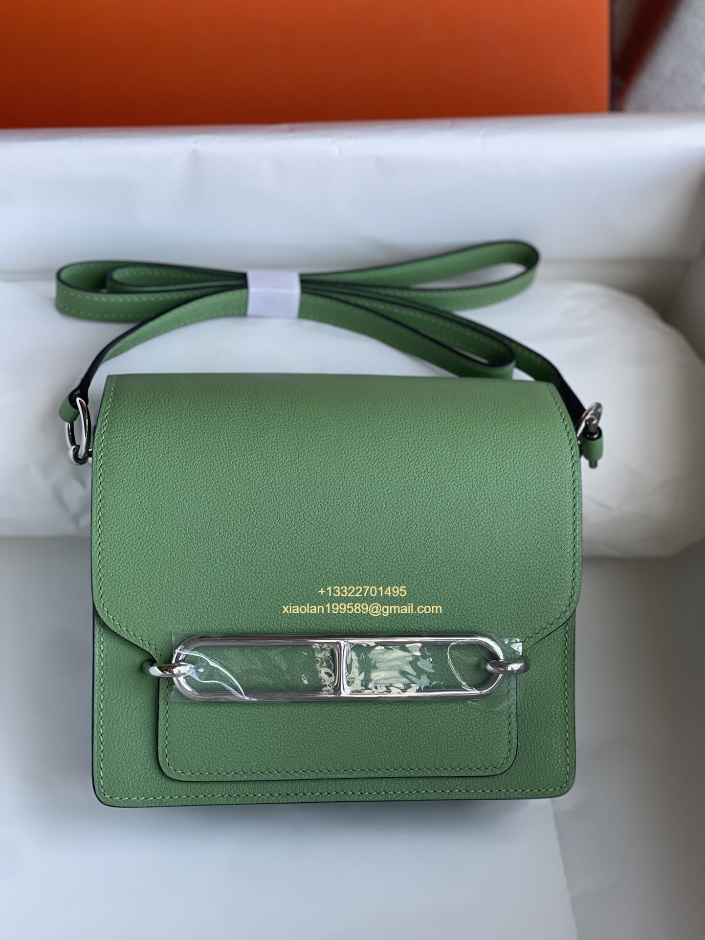 Hermès Roulis 18/23 Shoulder Bag in Evercolor Leather, Hand-stitched with Beeswax Thread. Color: Avocado Green. - Jinteng Luxury Collection bags