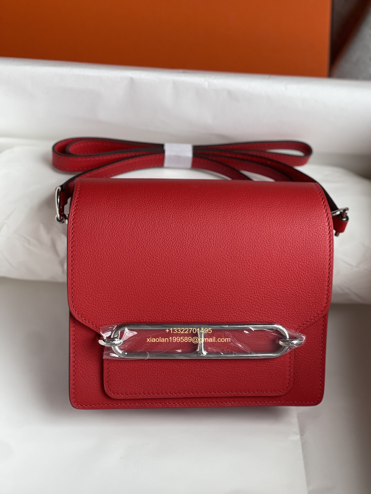 Hermès Roulis 18/23 Shoulder Bag in Evercolor Leather, Hand-stitched with Beeswax Thread. Color: Bright Red. - Jinteng Luxury Collection bags