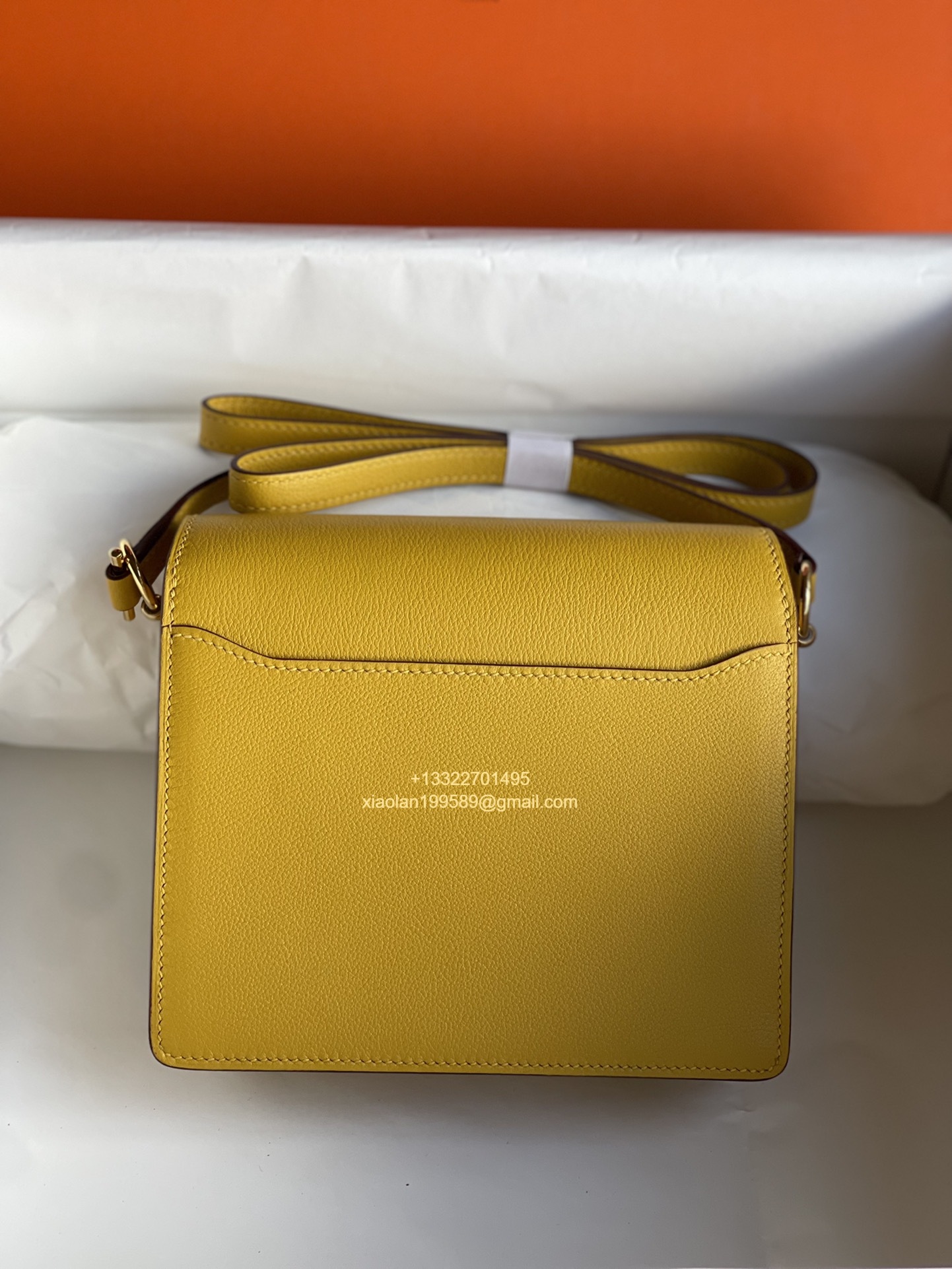 Hermès Roulis 18/23 Shoulder Bag in Evercolor Leather, Hand-stitched with Beeswax Thread. Color: Amber Yellow. - Jinteng Luxury Collection bags