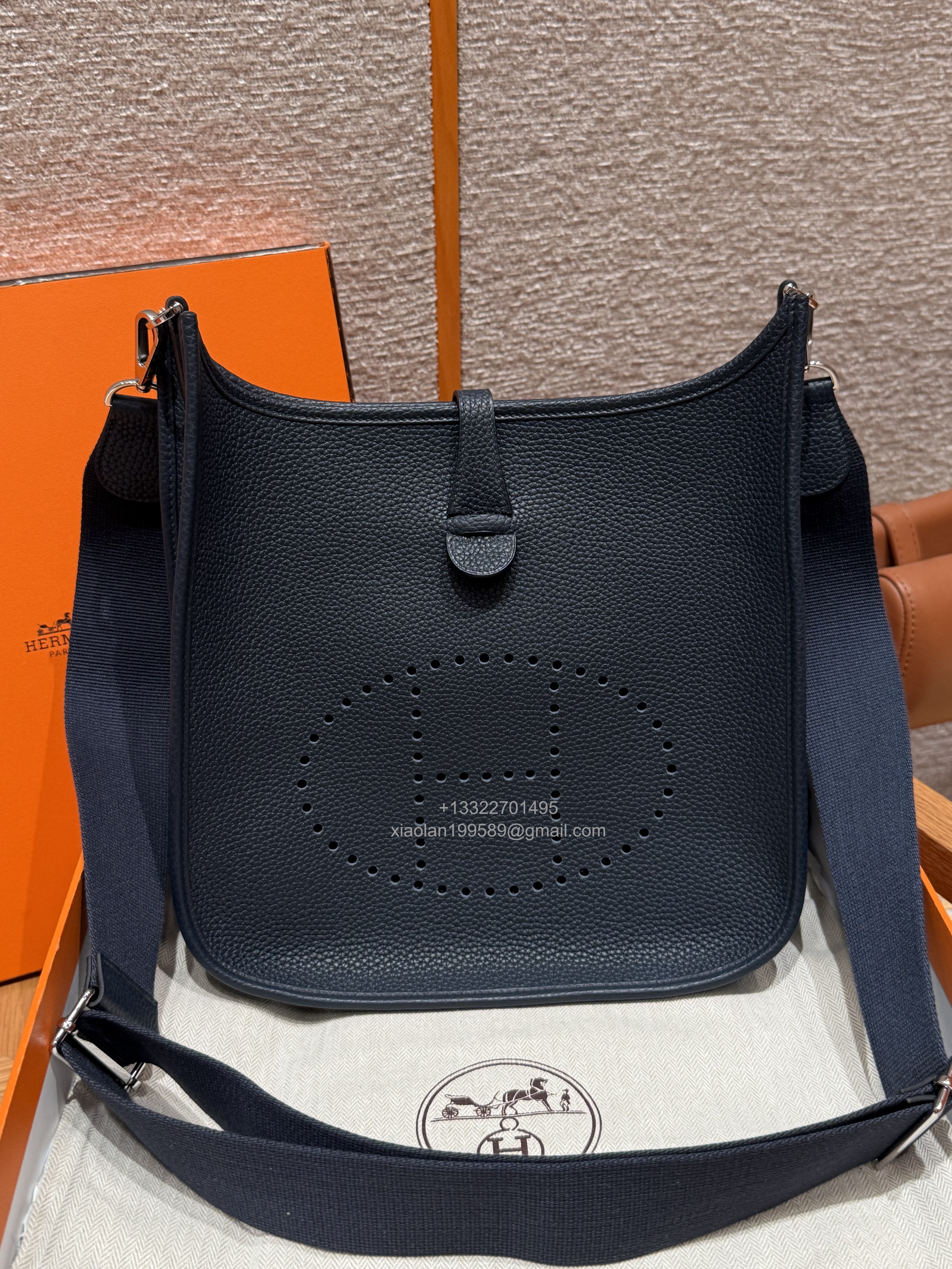 Hermès Evelyne Bag in Clemence Leather, Premium Handcrafted Customization – Midnight Blue. - Jinteng Luxury Collection bags