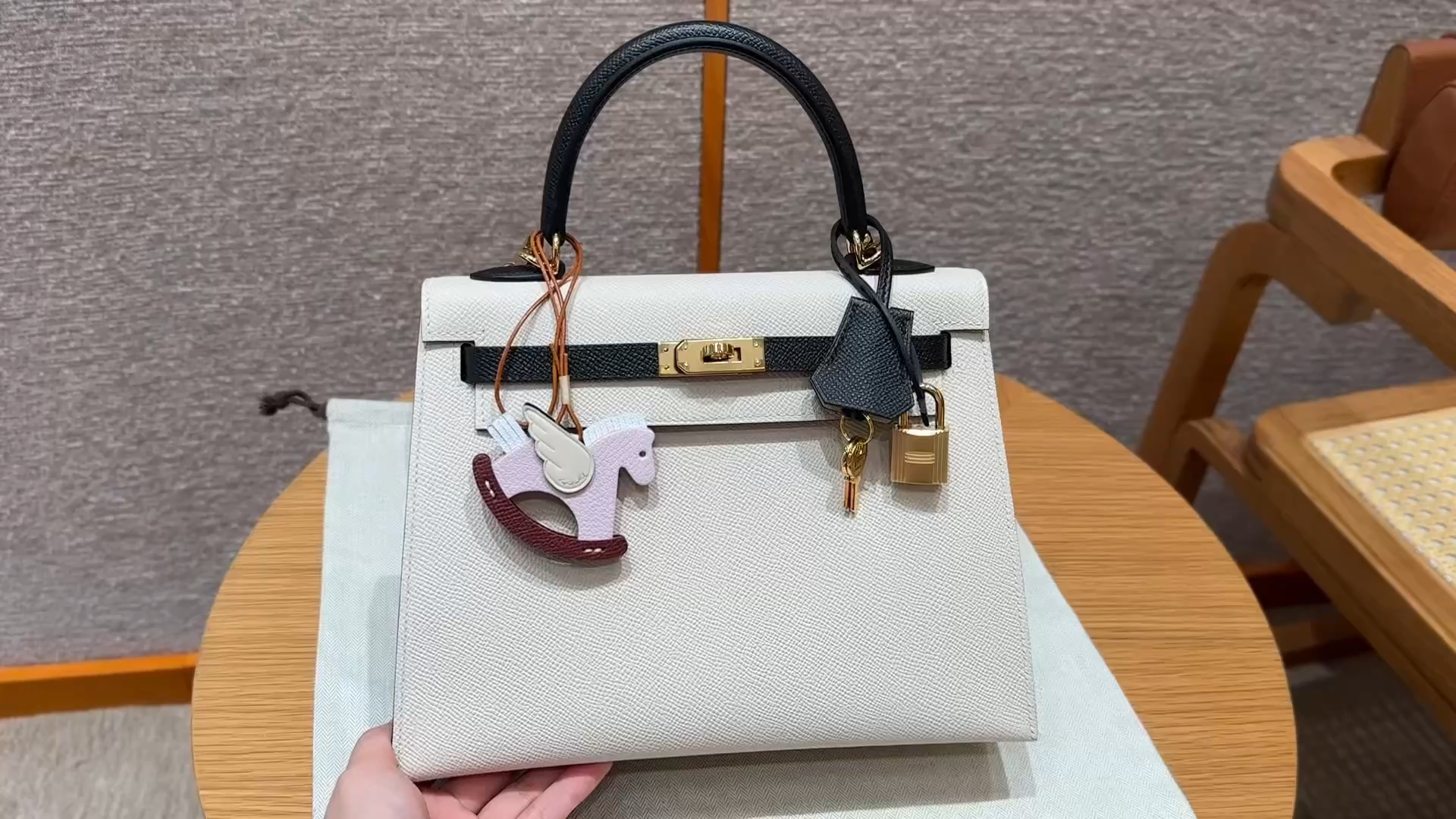Hermès Kelly 25/28/32cm in Epsom leather, fully hand-stitched with waxed thread, customized in color-block design. - Jinteng Luxury Collection bags