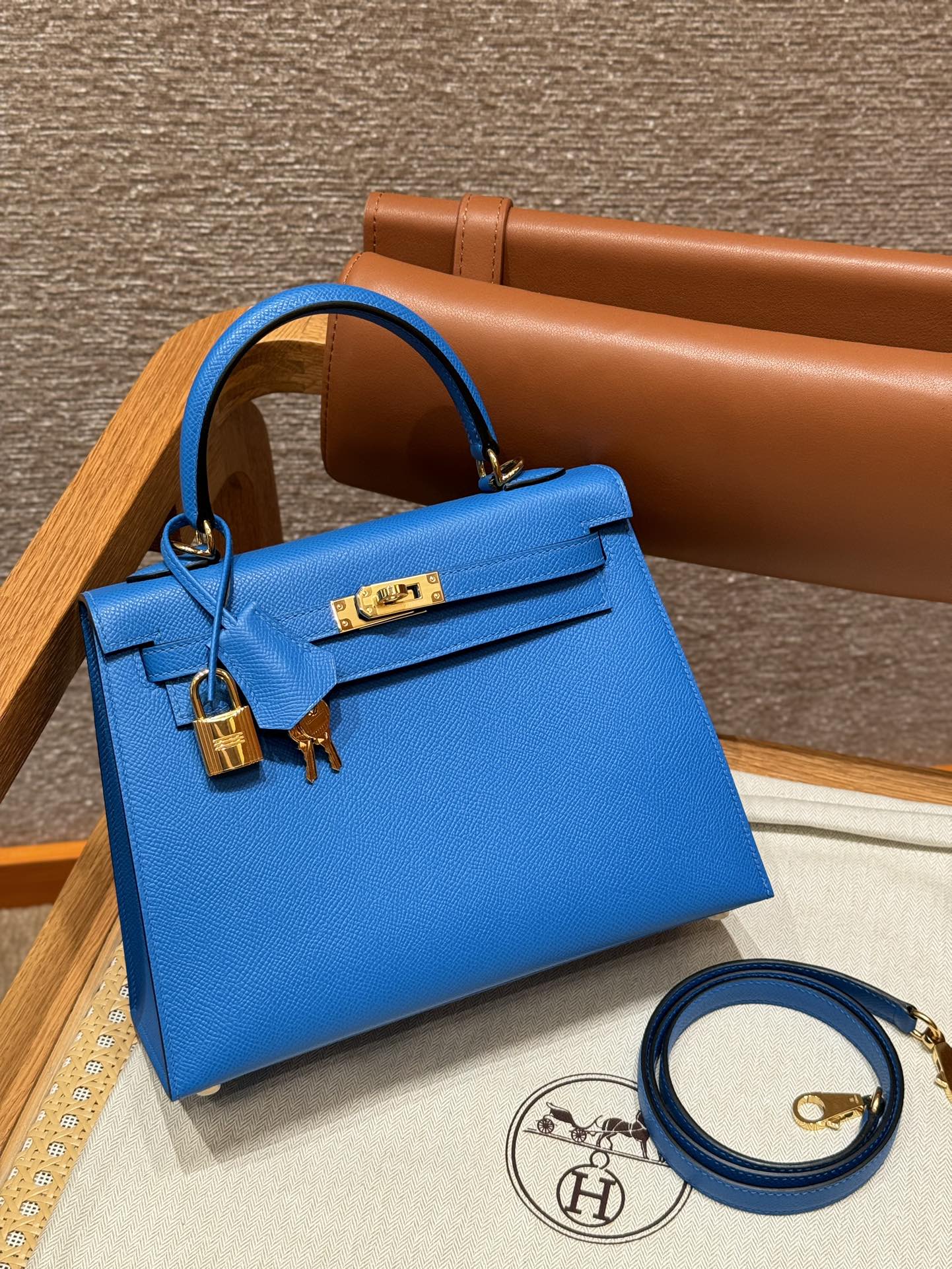 Hermès Kelly Handbag in Royal Blue Epsom Cowhide Leather, Purely Handcrafted, High-End Customization Edition - Jinteng Luxury Collection bags