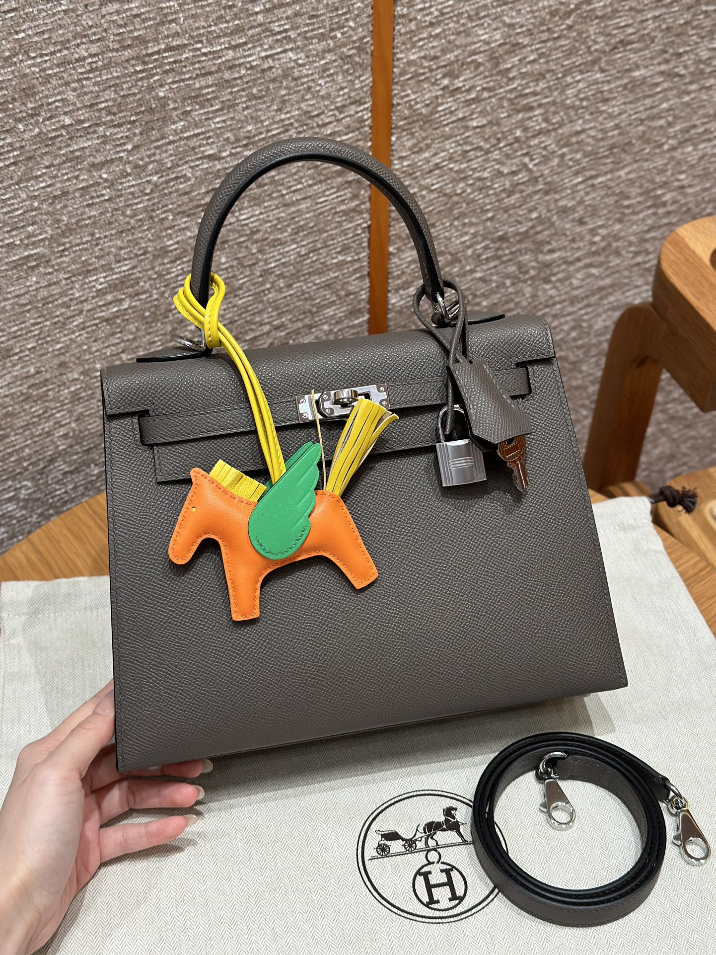 Hermès Kelly Handbag in Etain Epsom Cowhide Leather, Purely Handcrafted, High-End Customization Edition - Jinteng Luxury Collection bags