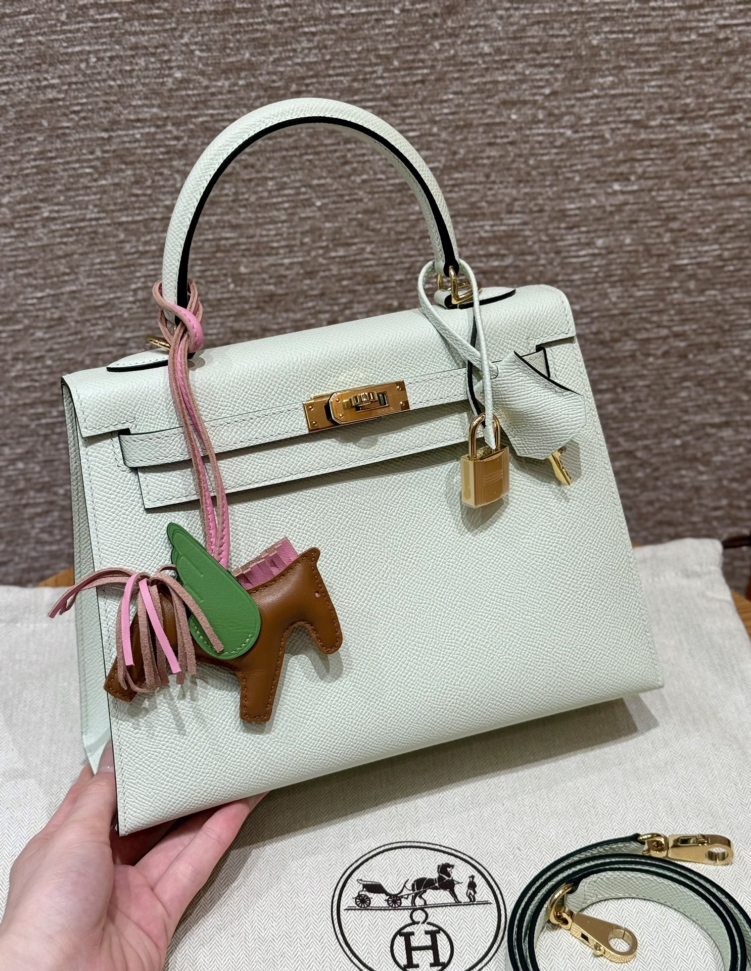 Hermès Kelly Handbag in Vert Fizz Epsom Cowhide Leather, Purely Handcrafted, High-End Customization Edition - Jinteng Luxury Collection bags