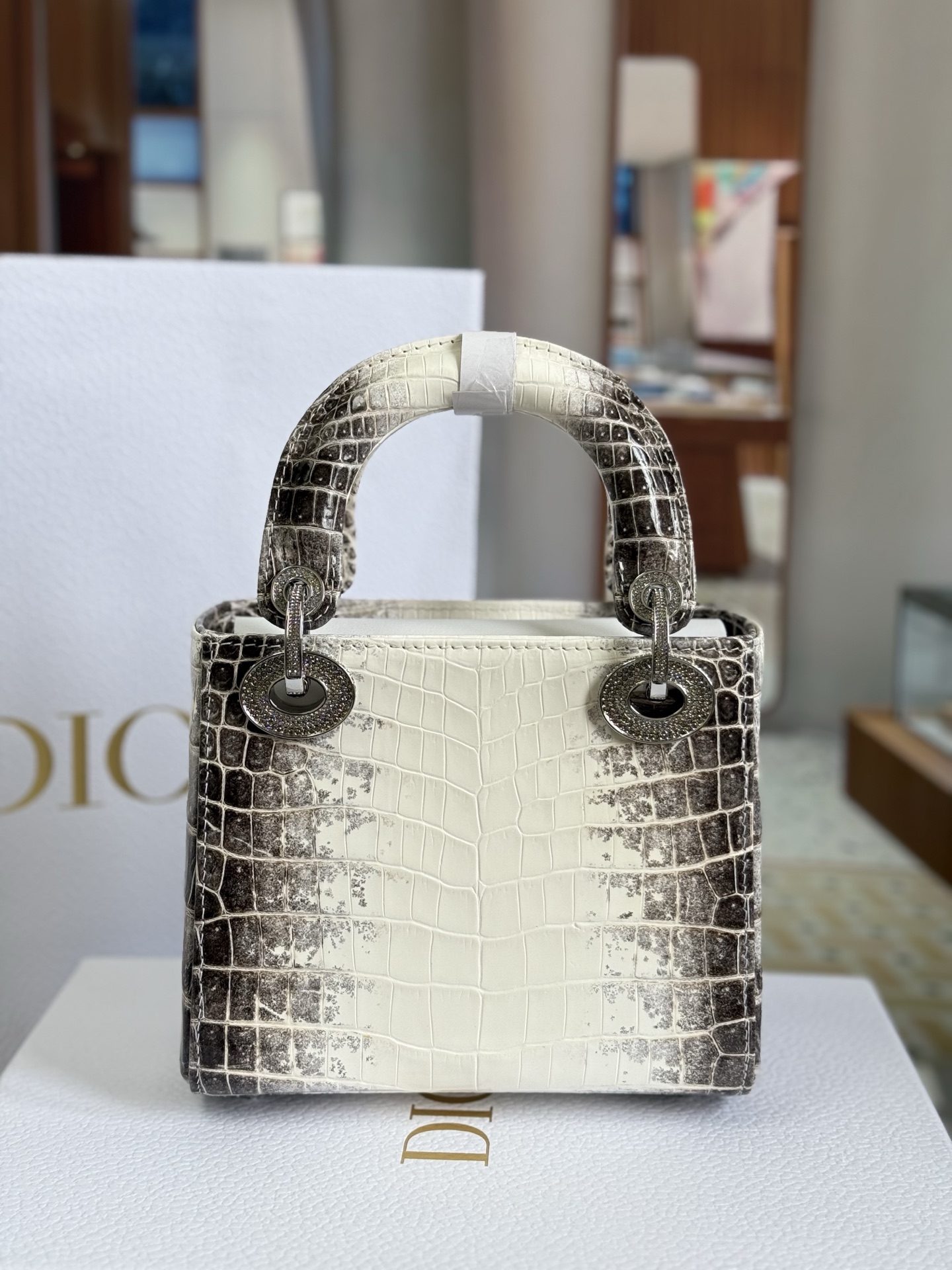 Lady Dior Three-Gusset 17cm, Shiny Himalaya Crocodile Leather, Premium Customization. - Jinteng Luxury Collection bags