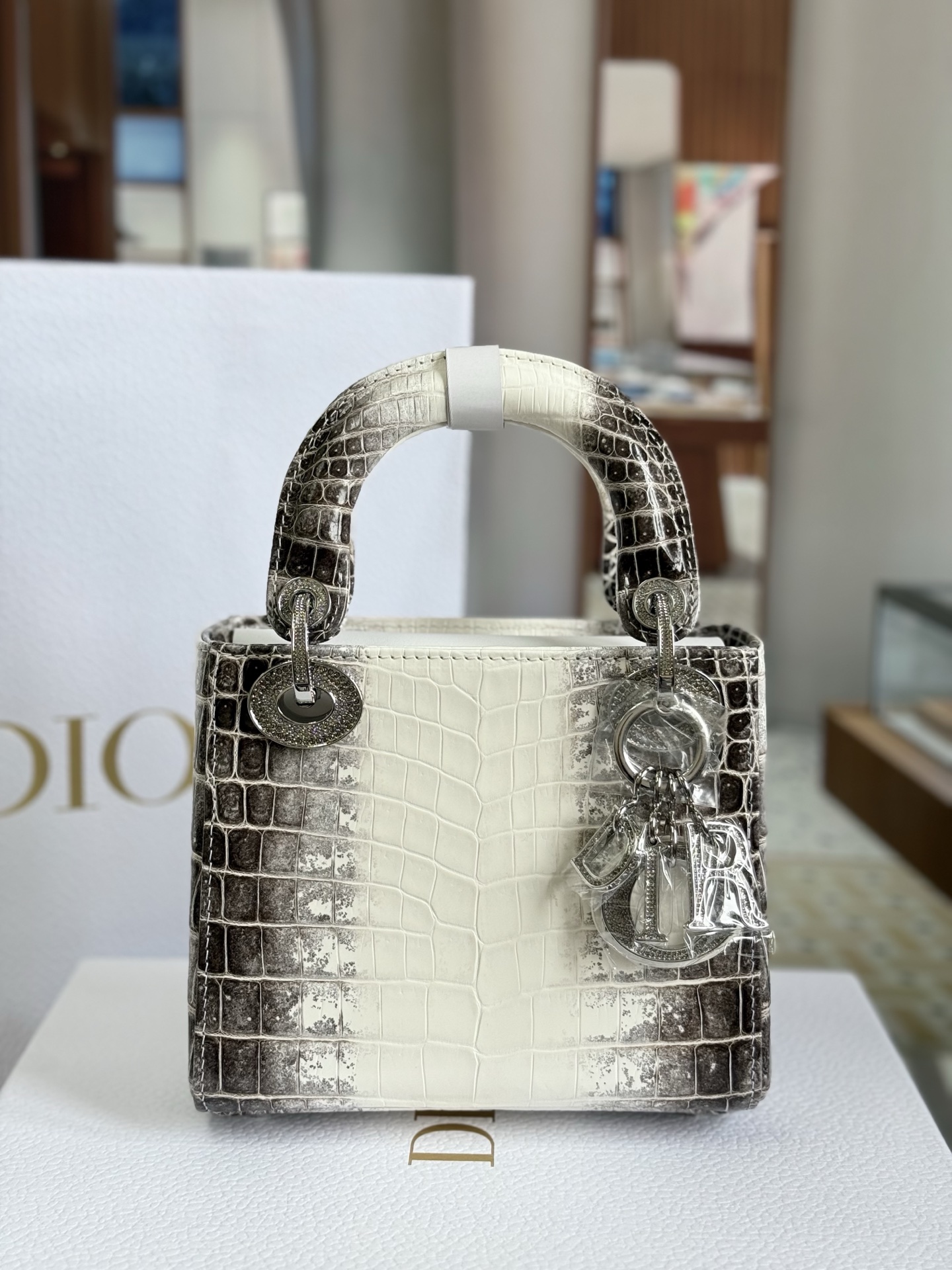Lady Dior Three-Gusset 17cm, Shiny Himalaya Crocodile Leather, Premium Customization. - Jinteng Luxury Collection bags