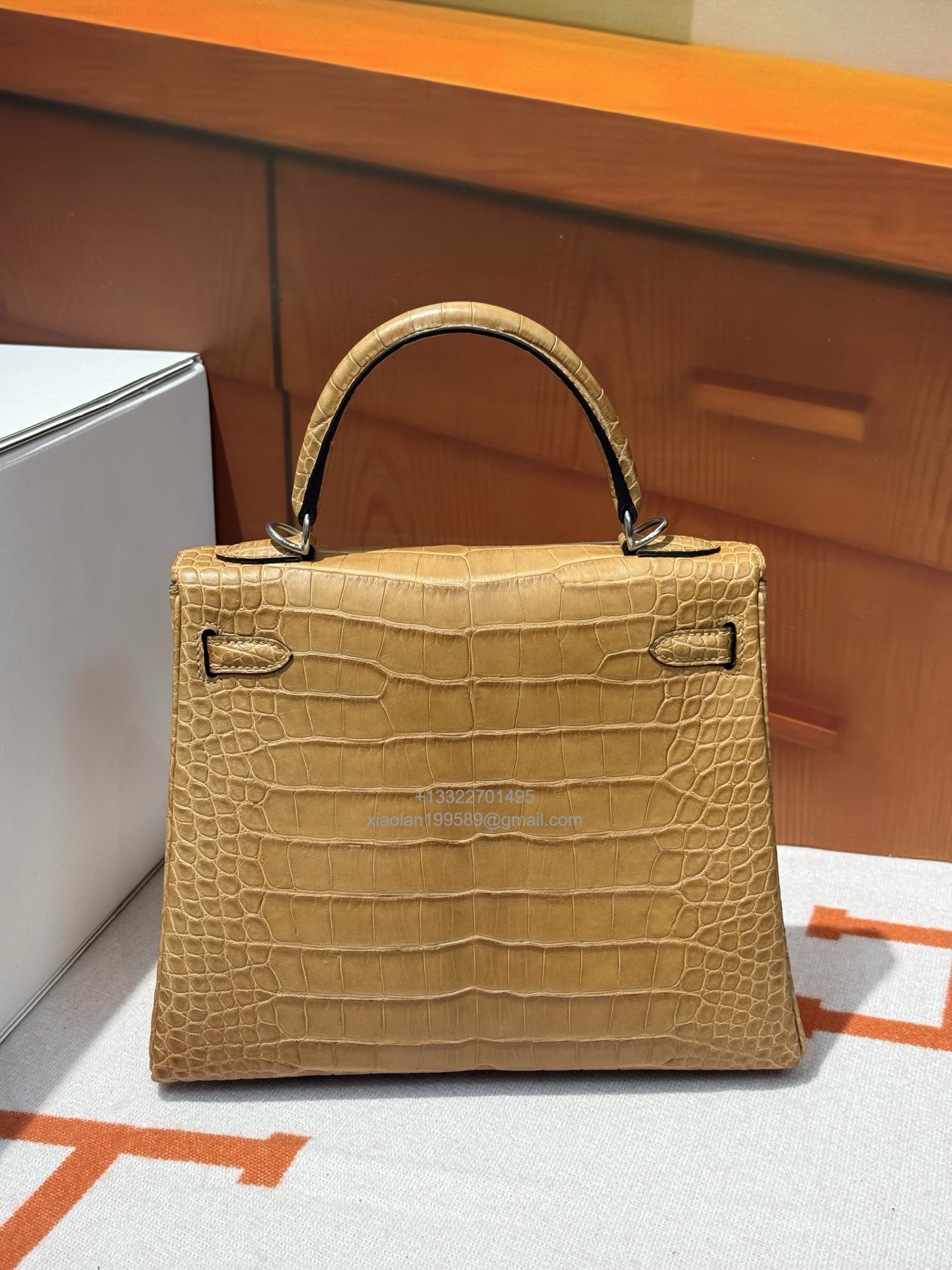 Hermès Kelly 25/28/32cm in Crocodile Leather, Fully Handmade Premium Private Customization-Milk Tea Color - Jinteng Luxury Collection bags