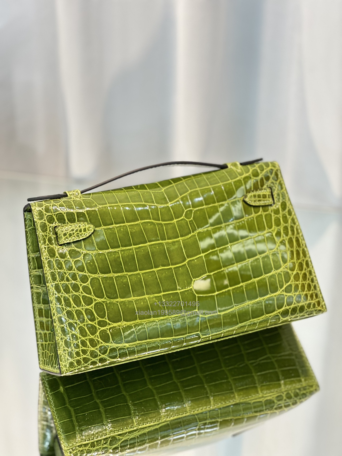Hermès Kelly Pochette Clutch Bag Shiny Crocodile Leather, Fully Handmade Premium Customization – Apple Green - Jinteng Luxury Collection bags