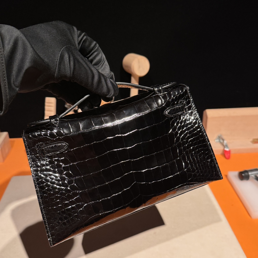 Hermès Kelly Pochette Clutch Bag Shiny Crocodile Leather, Fully Handmade Premium Customization – Black. - Jinteng Luxury Collection bags