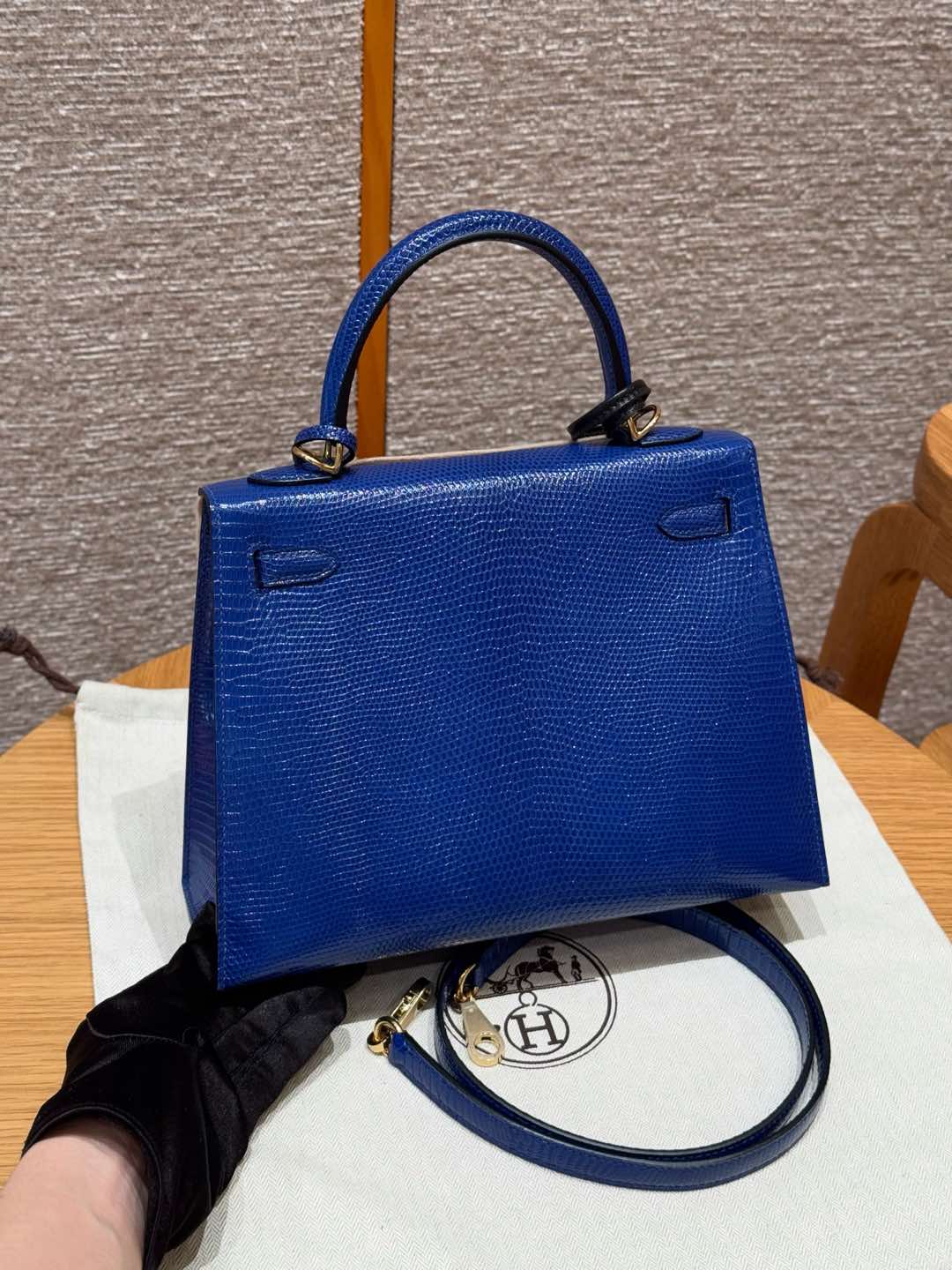 Hermès Kelly – Imported French lizard leather originally from South Africa, 18K gold-plated hardware, premium fully handcrafted exclusive custom-made! Blue Electric. - Jinteng Luxury Collection bags