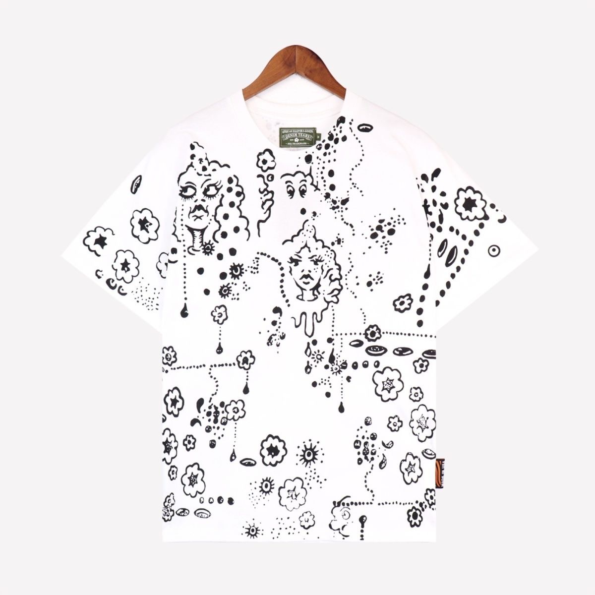 Vintage cotton all scrawl balck white tshirt