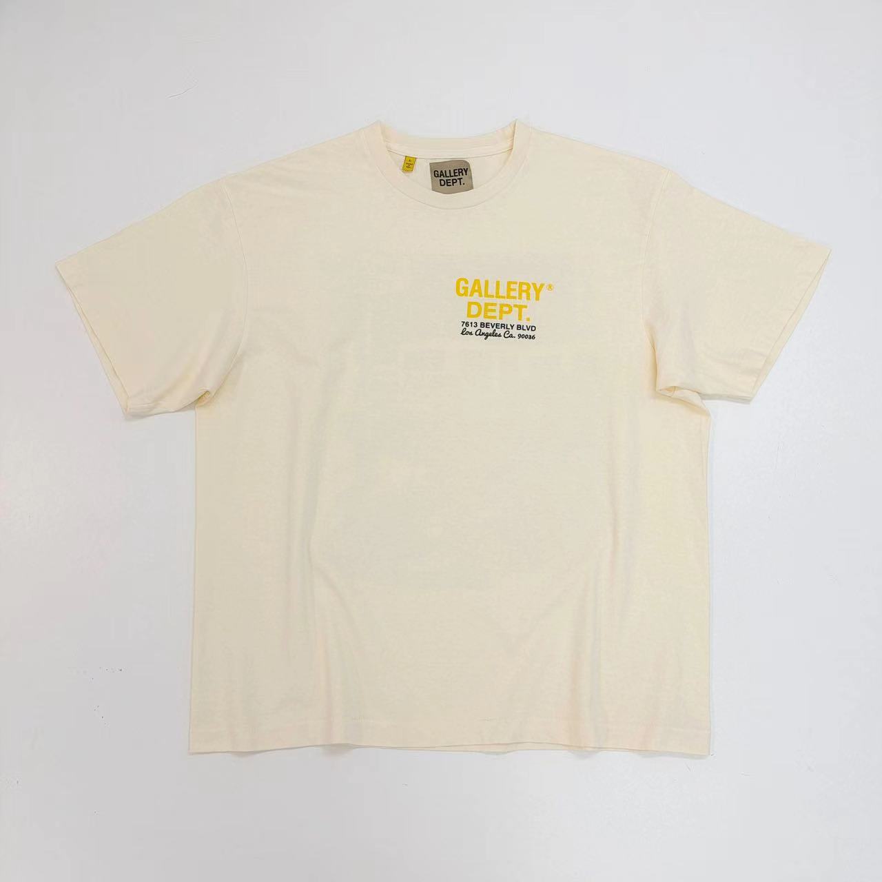 1:1 Version Porsche Red Car Pics Tee 2 Colors