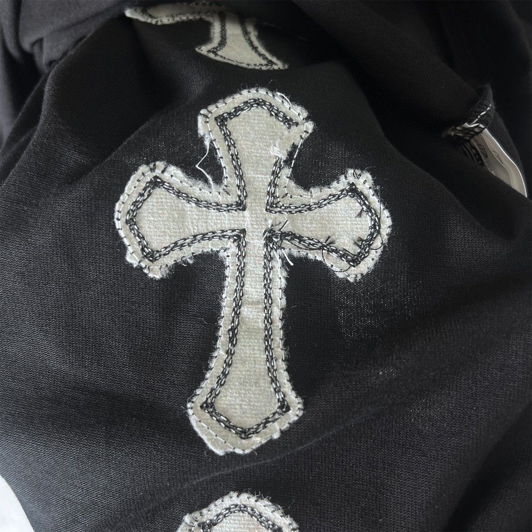 heavy cross embroidery T