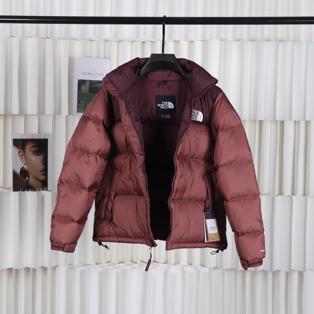 1996 Classic Outdoor 700 Down Jacket Wine Red Color