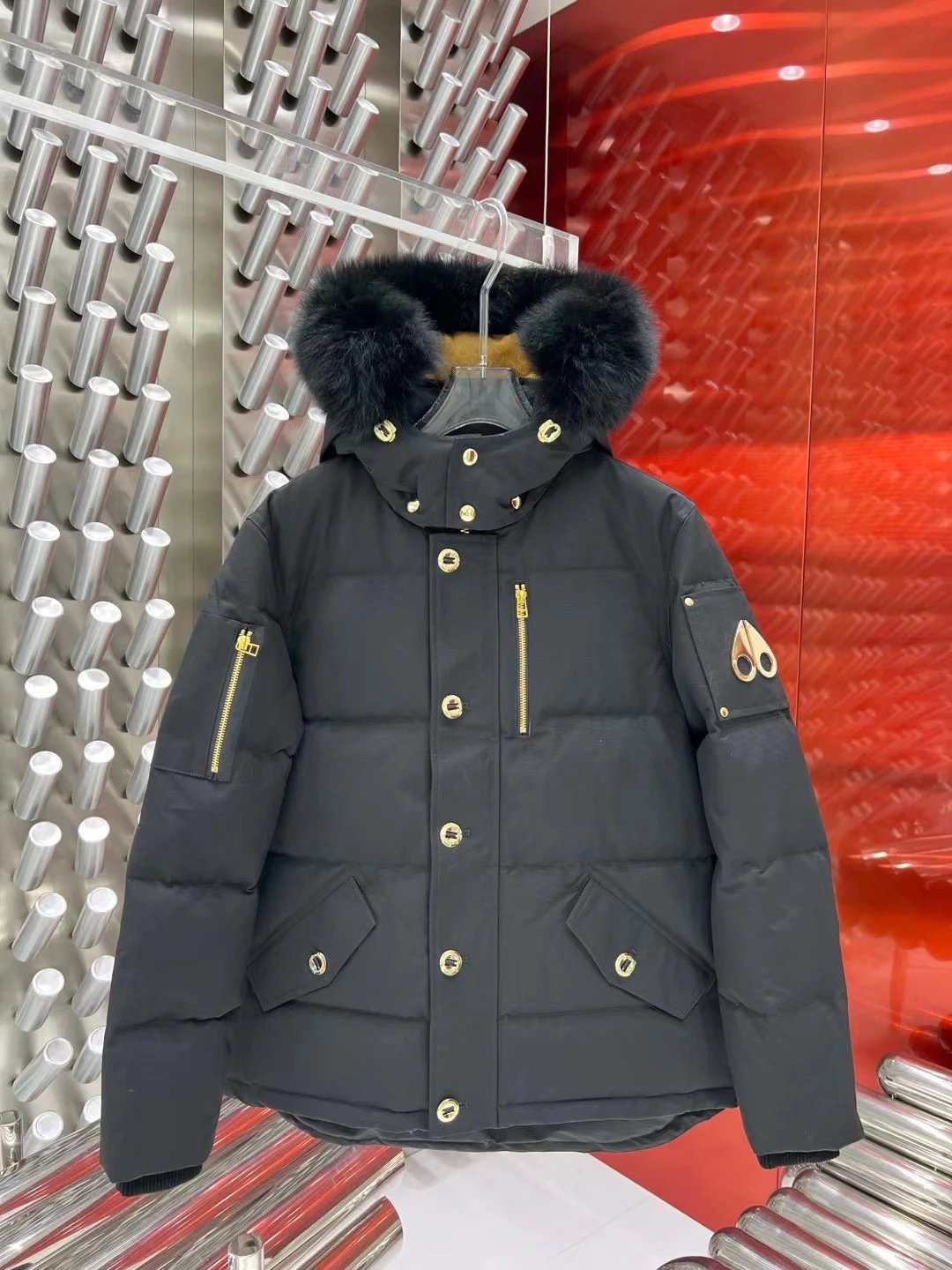 1:1 Best Quality Moose Kunckles Down Jacket Black Color Goden Zipper