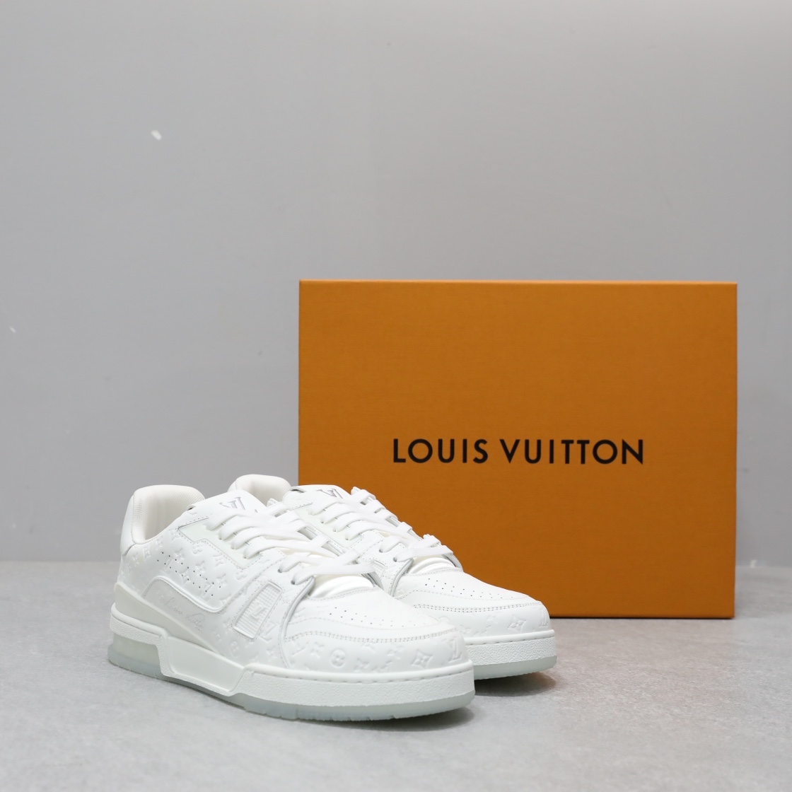2024 LV Trainer Low White Color
