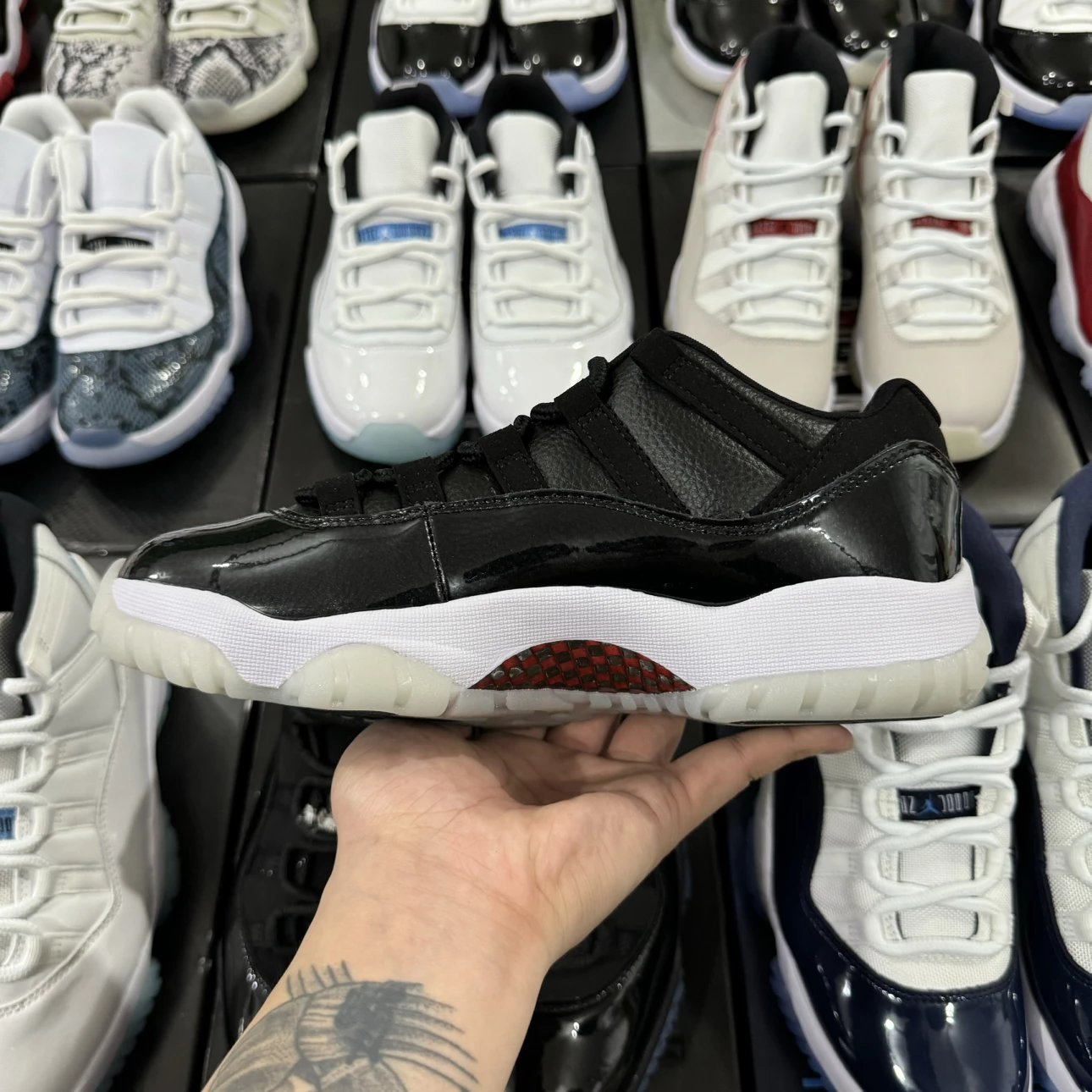 Air Jordan 11 Retro Low Black Leather