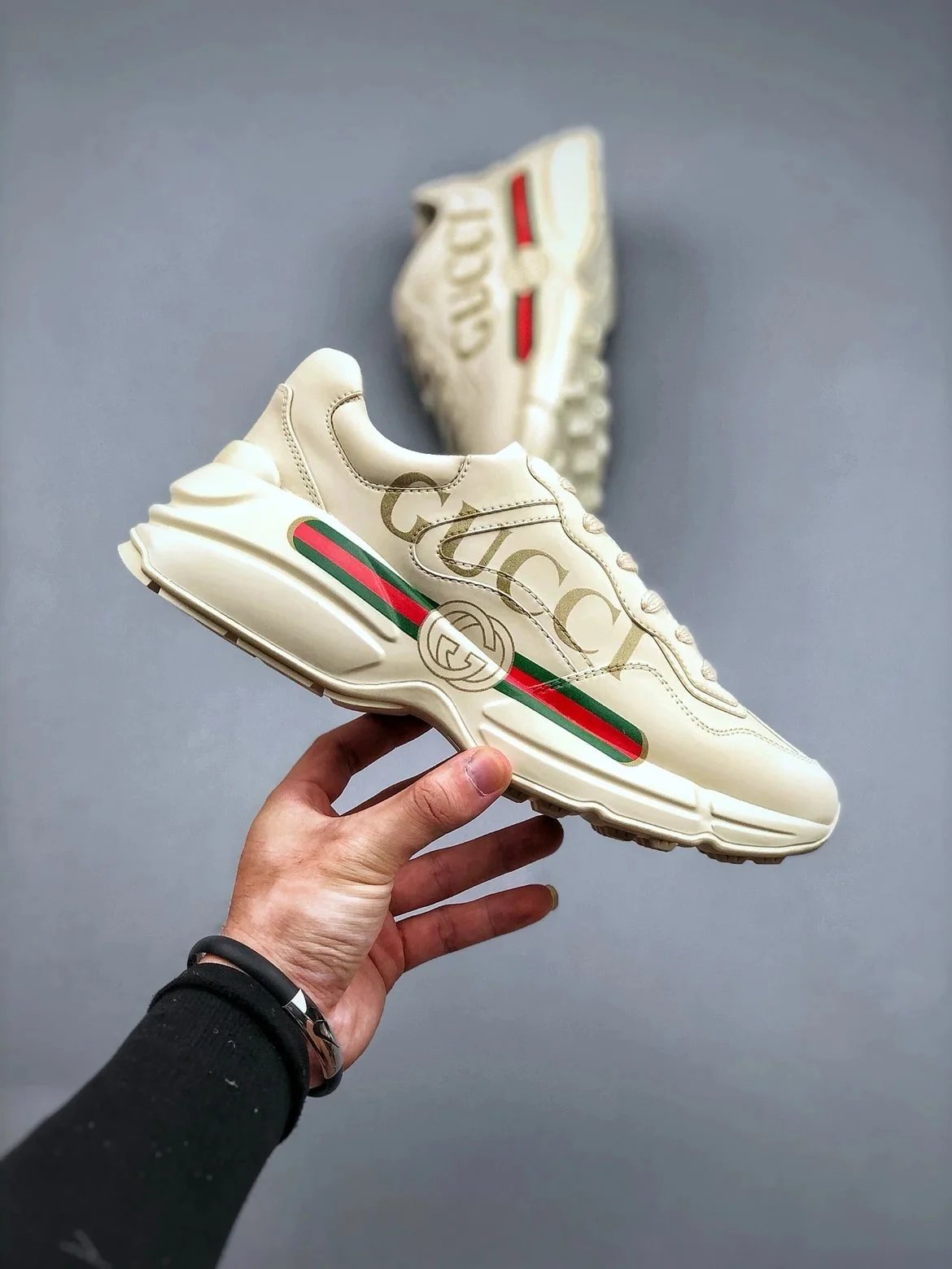 1:1 gucci Classical letters logo shoes