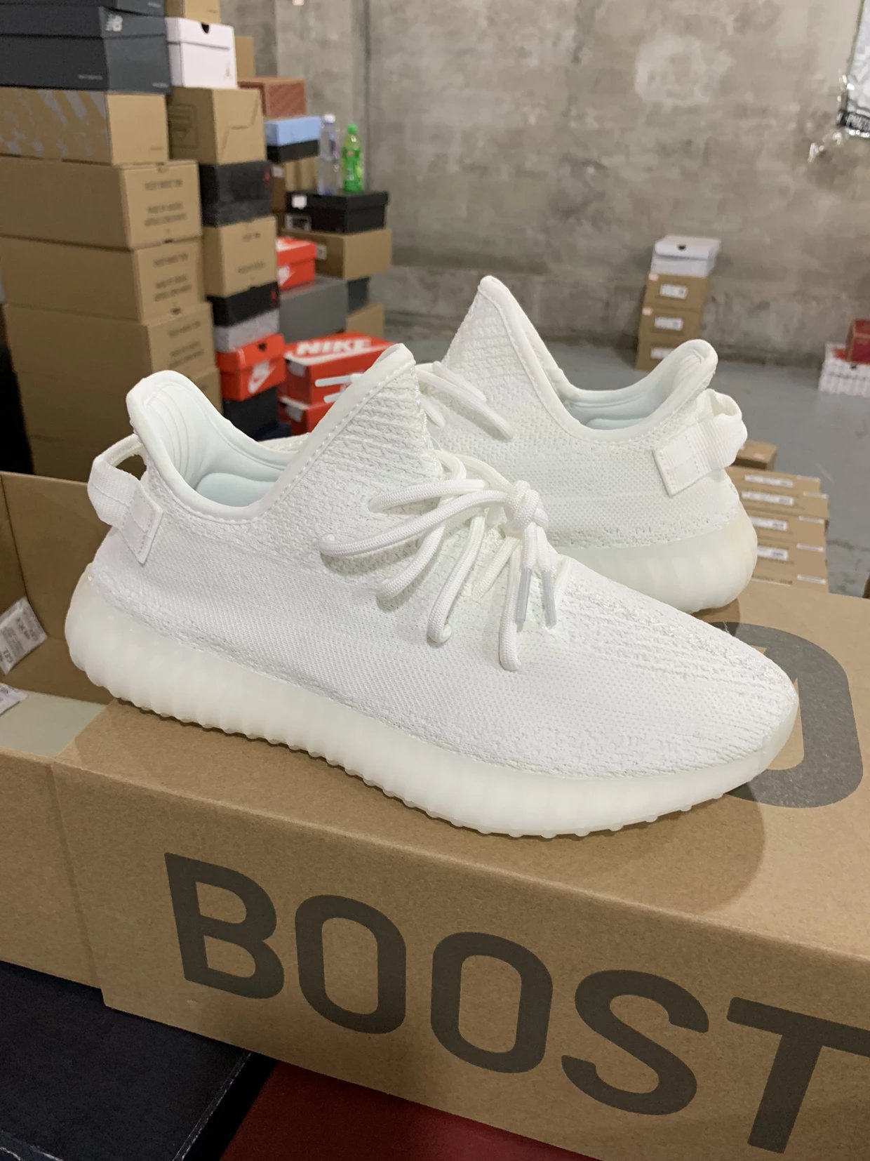 Yezzy all write men and women same style