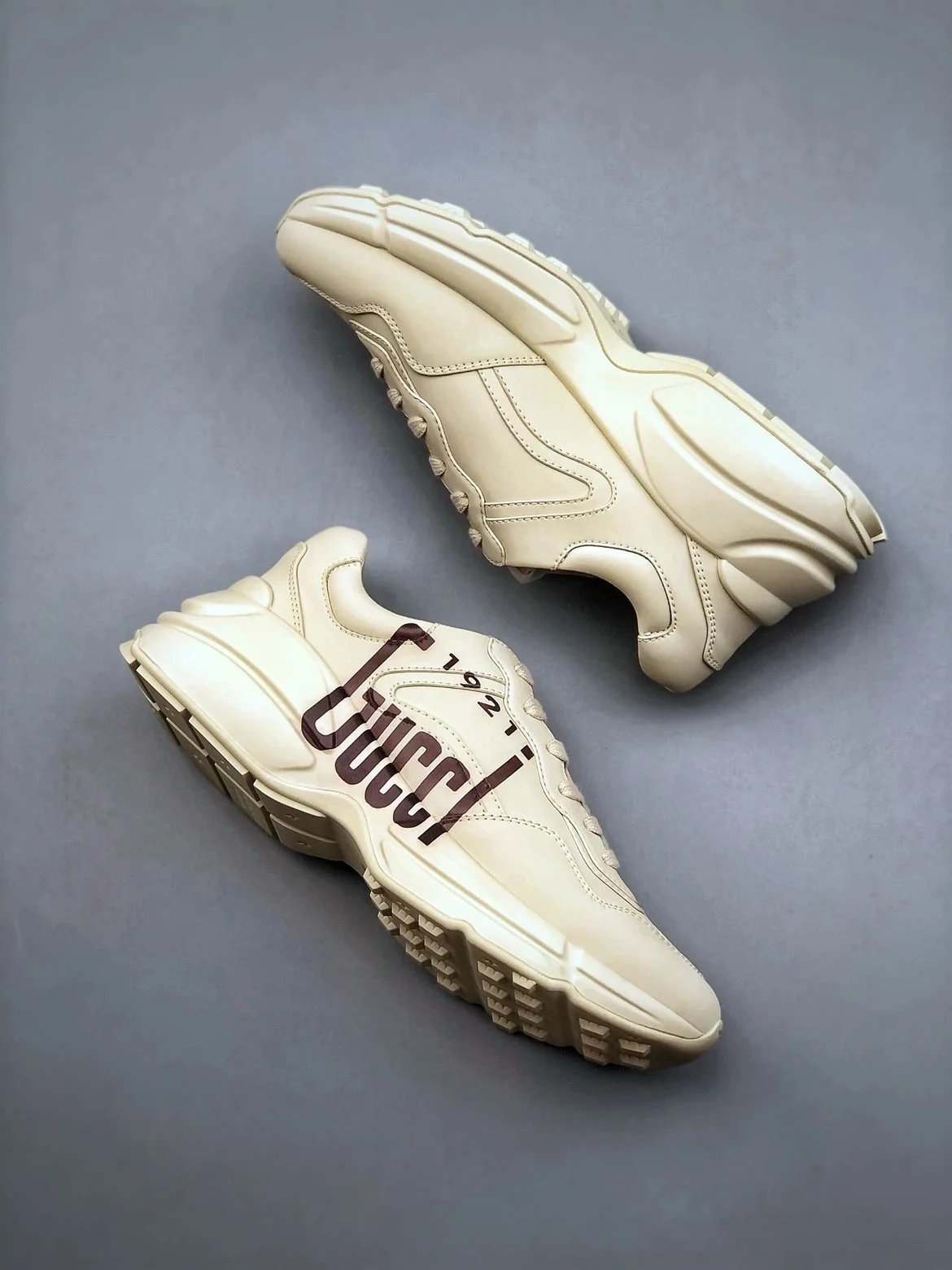 1:1 gucci black logo shoes