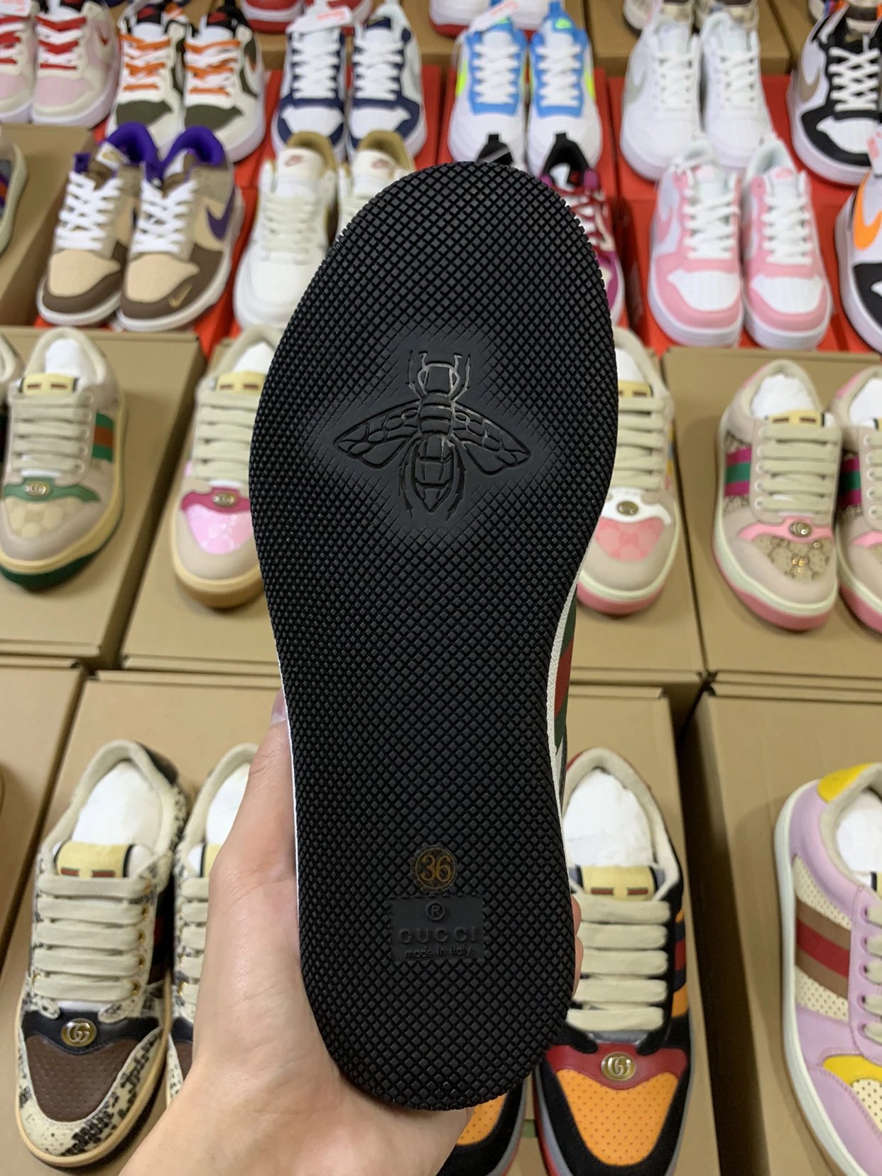 Gucci classical balck white shoes