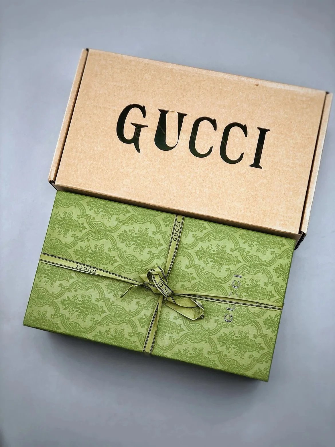 1:1 gucci Classical letters logo shoes