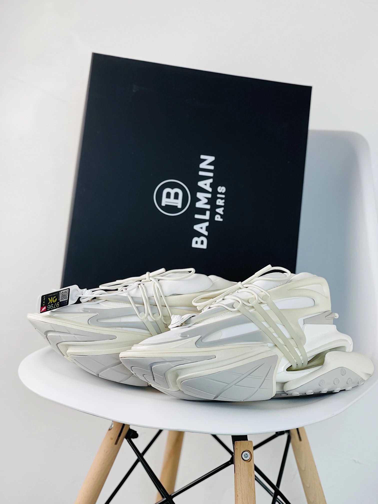 2022 Balmain Bullet Shoes Beige & Grey