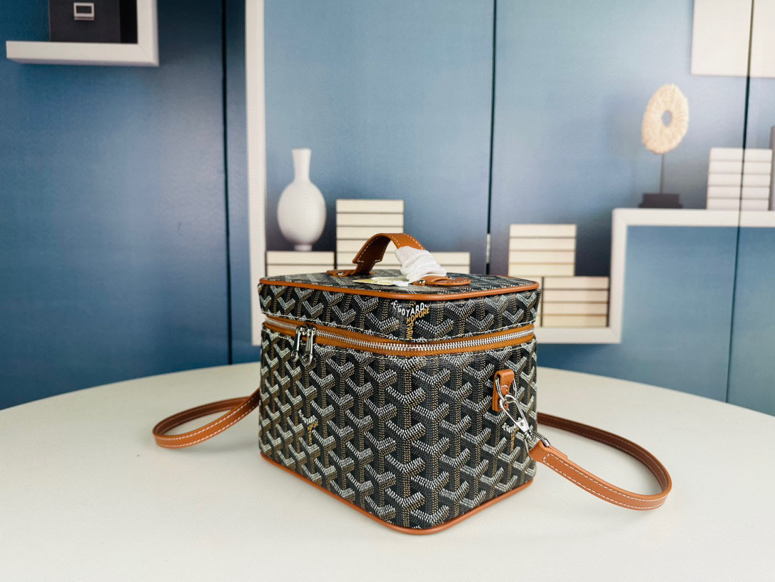 Goyard 2021 Vanity muse Bag