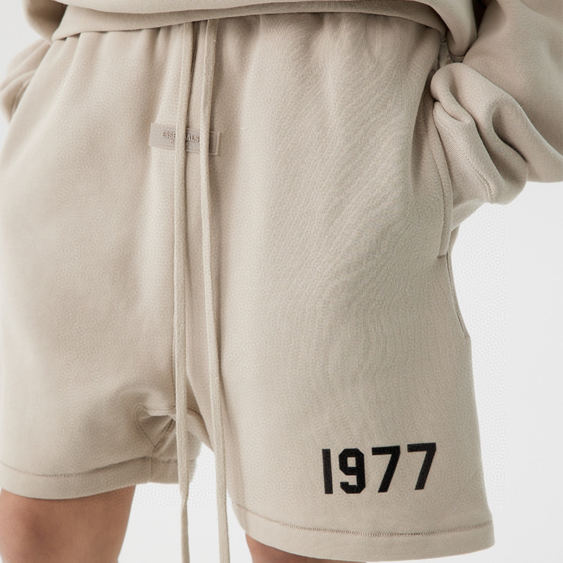 1:1 Best Quality Essential 1977 Shorts 2 Colors