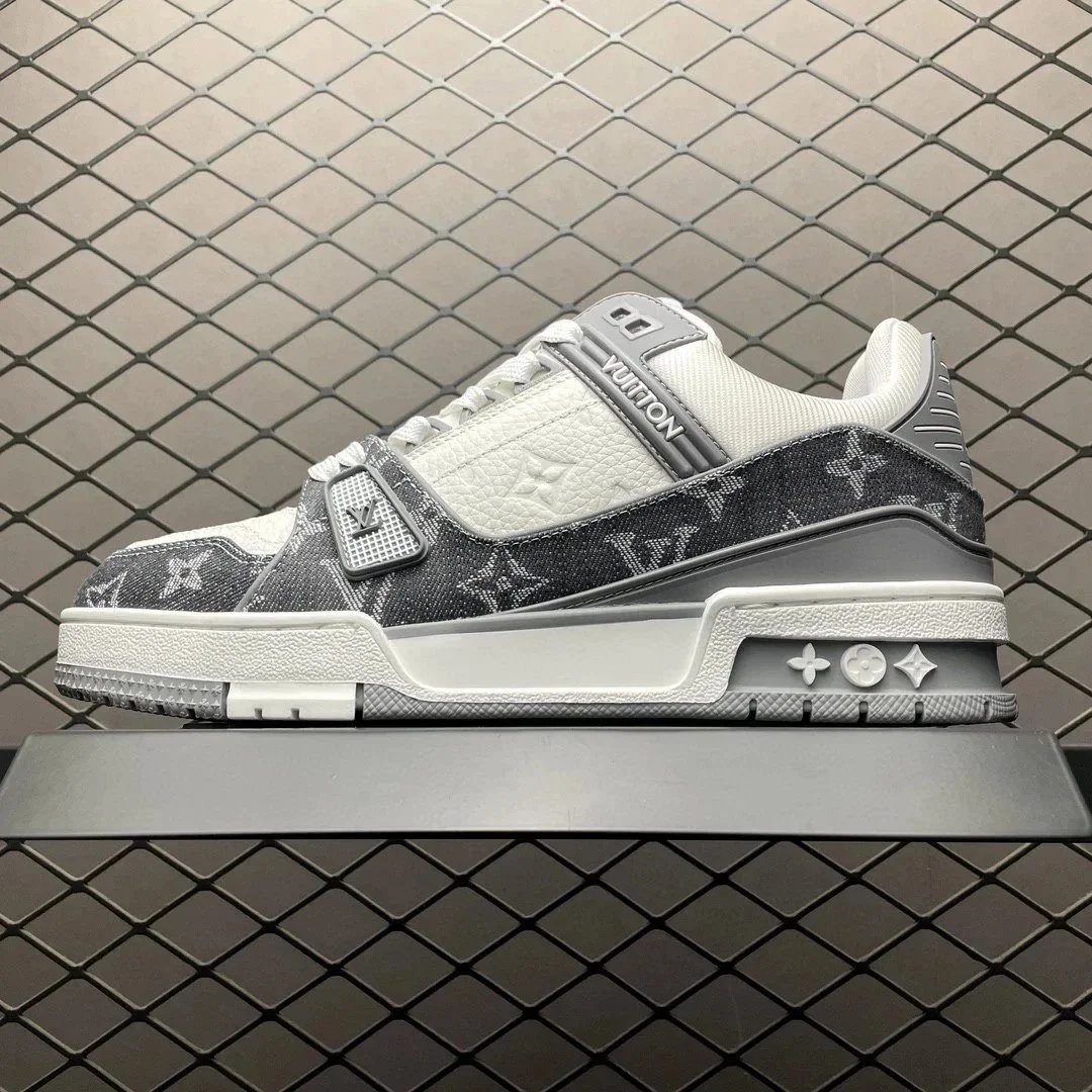 LV Trainer denim Grey and Leather Shoes