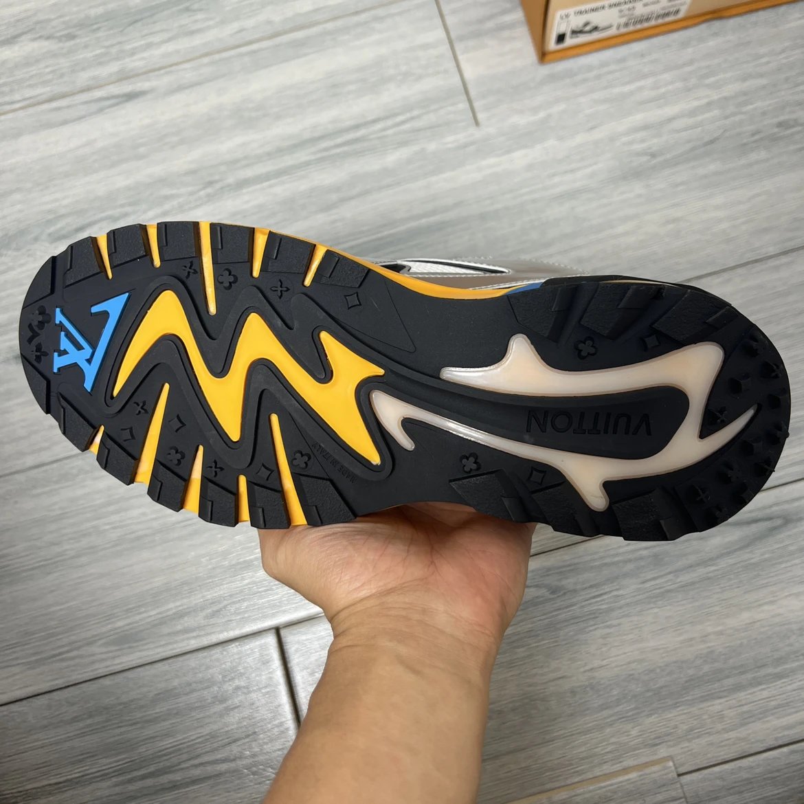 LV Runner Tatic Silver & Yellow