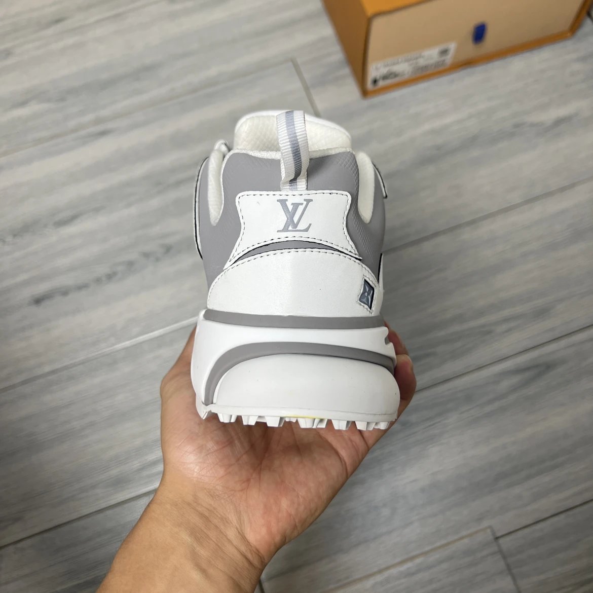 LV Runner Tatic White & Grey