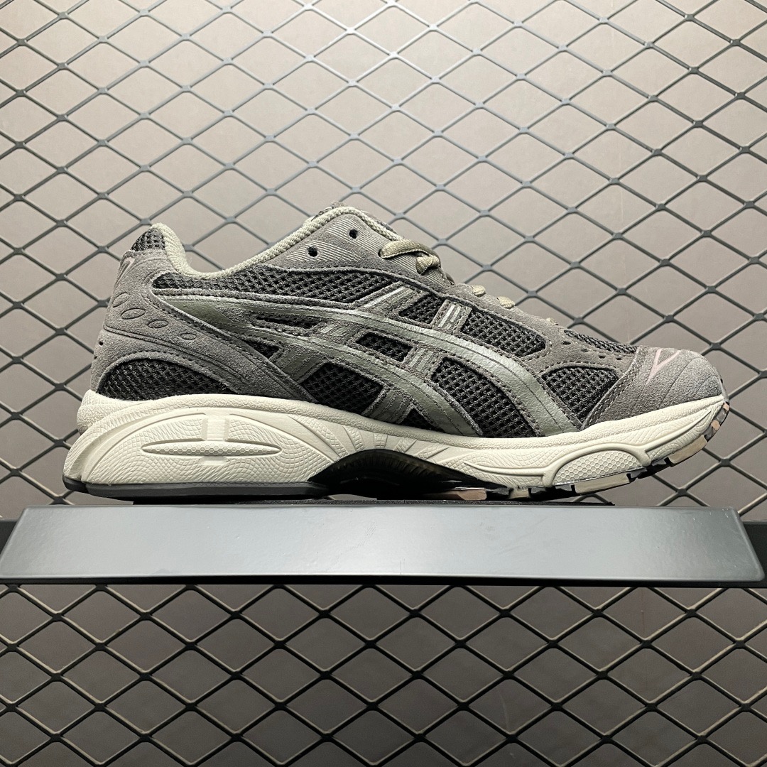 Asics GEL-Kayano 14 shoes