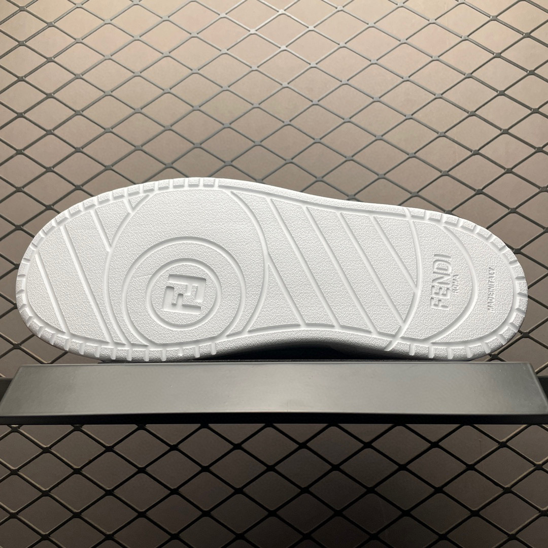 1:1 Best Quality Fendi Match Low Shoes White & Grey