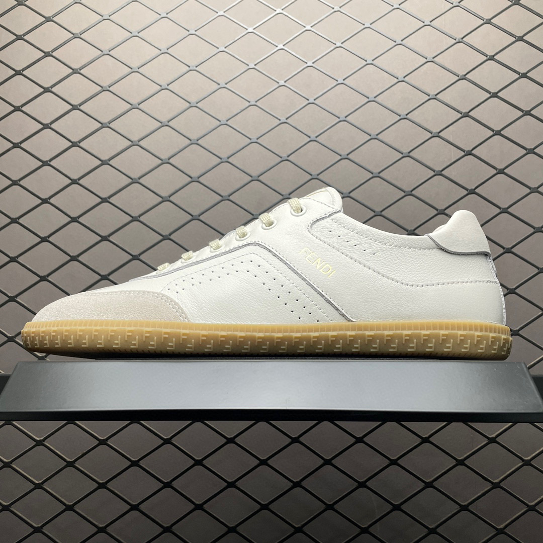 Fendi Flair Leather Sneaker Low White