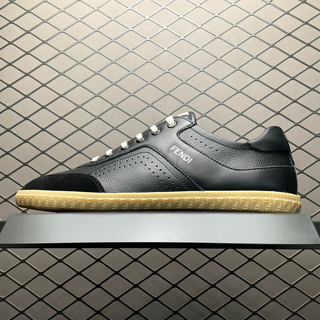 Fendi Flair Leather Sneaker Low Black