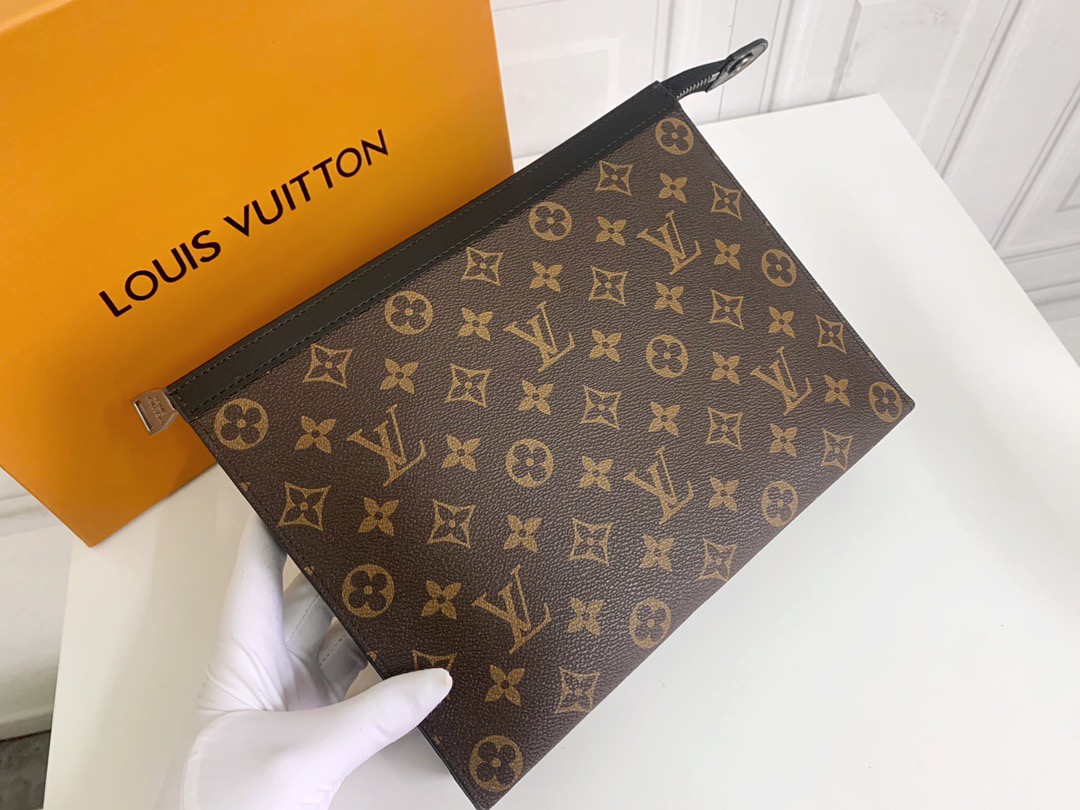 lv pochette voyage bag