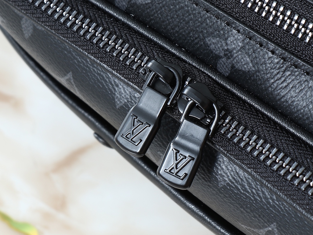 lv message bag black