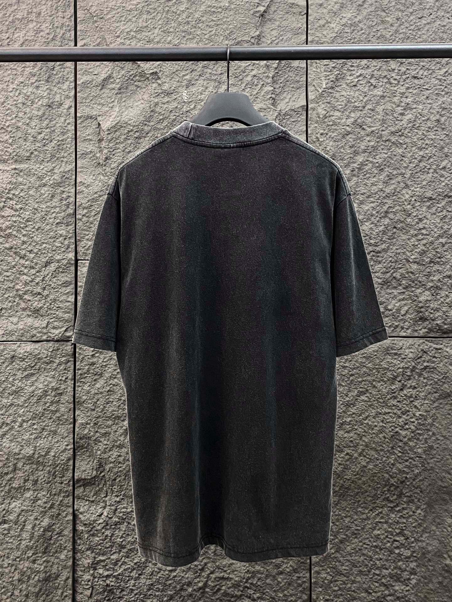 balenciaga statue of liberty tee