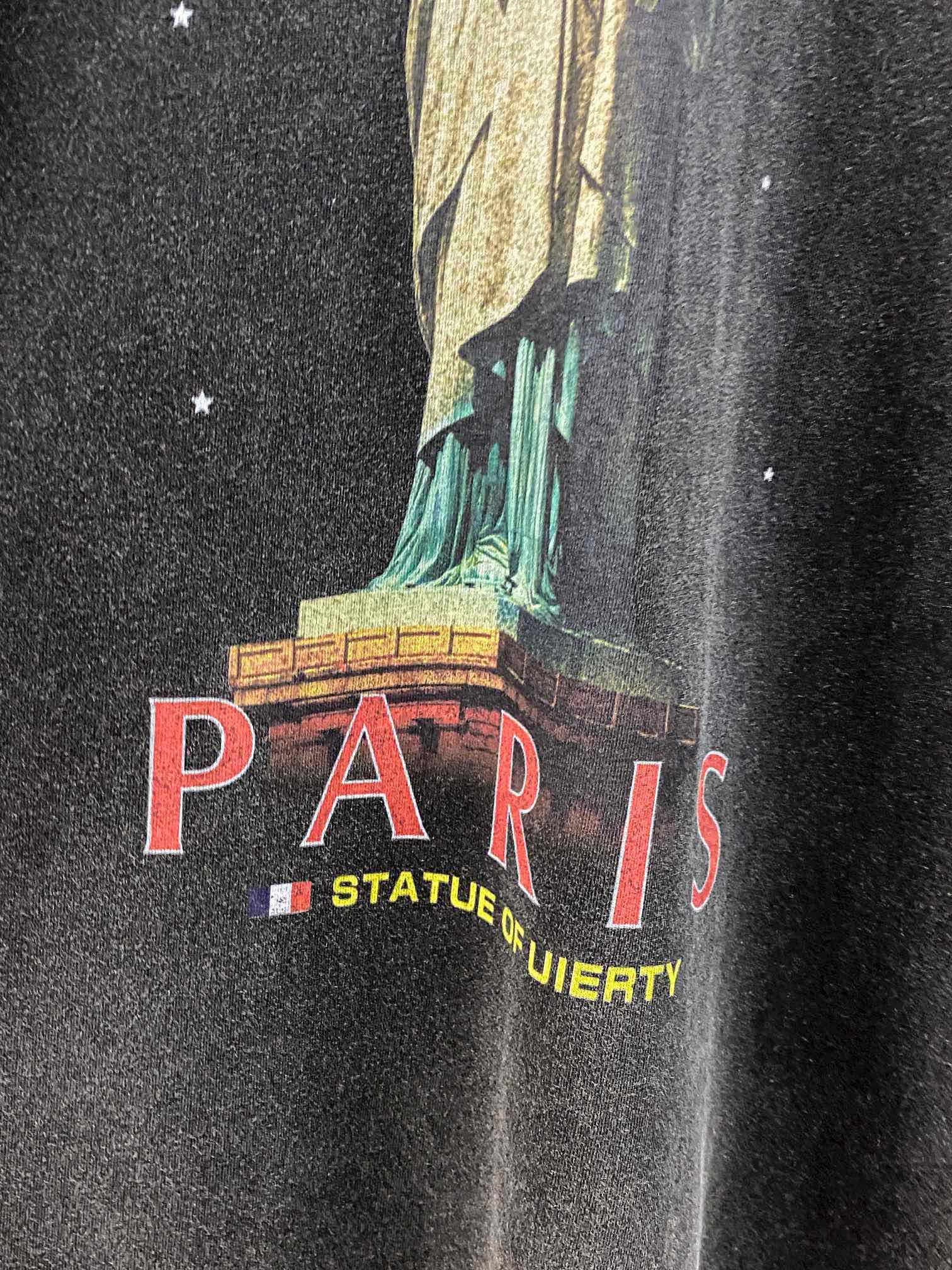 balenciaga statue of liberty tee