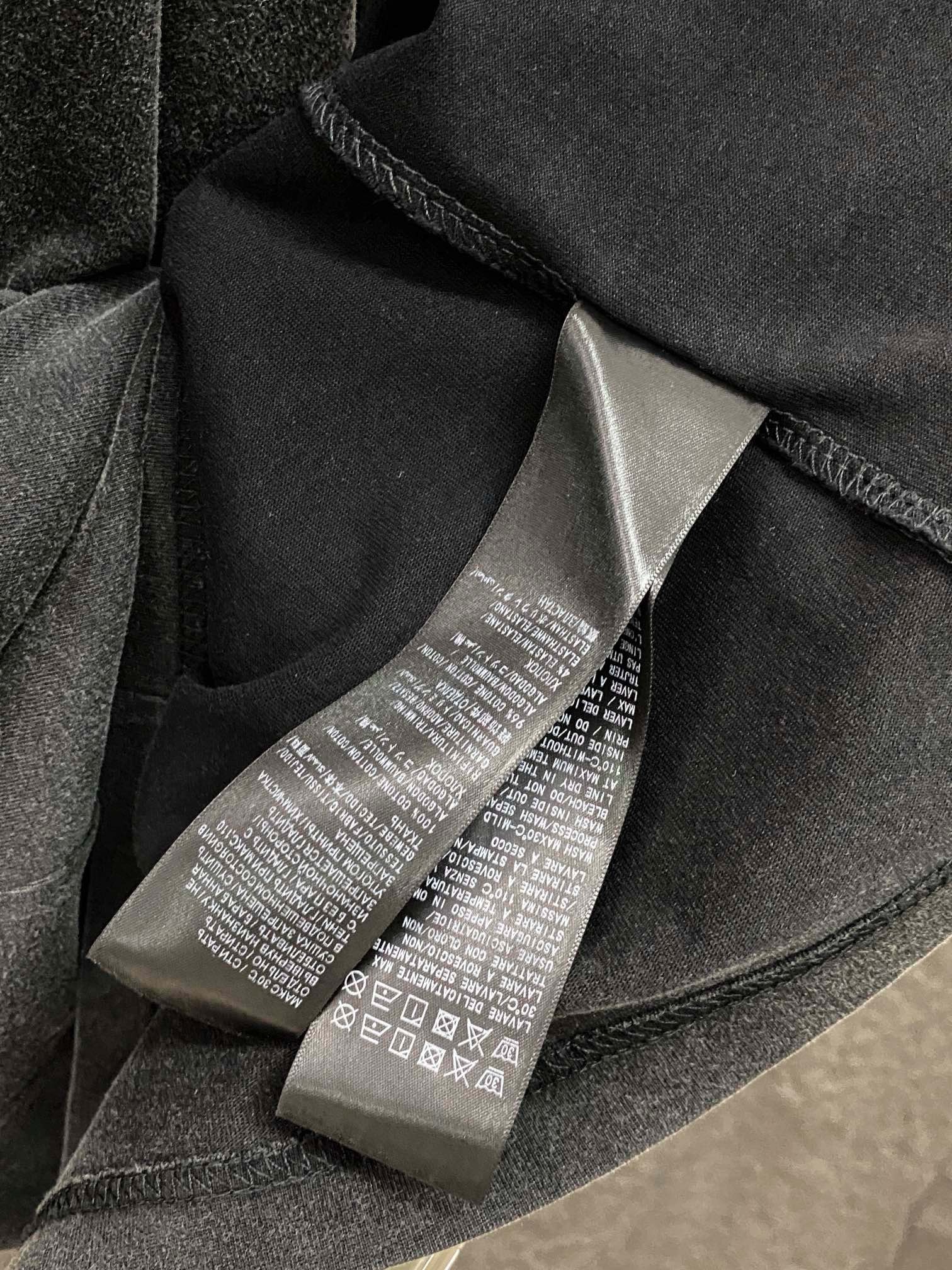 balenciaga statue of liberty tee