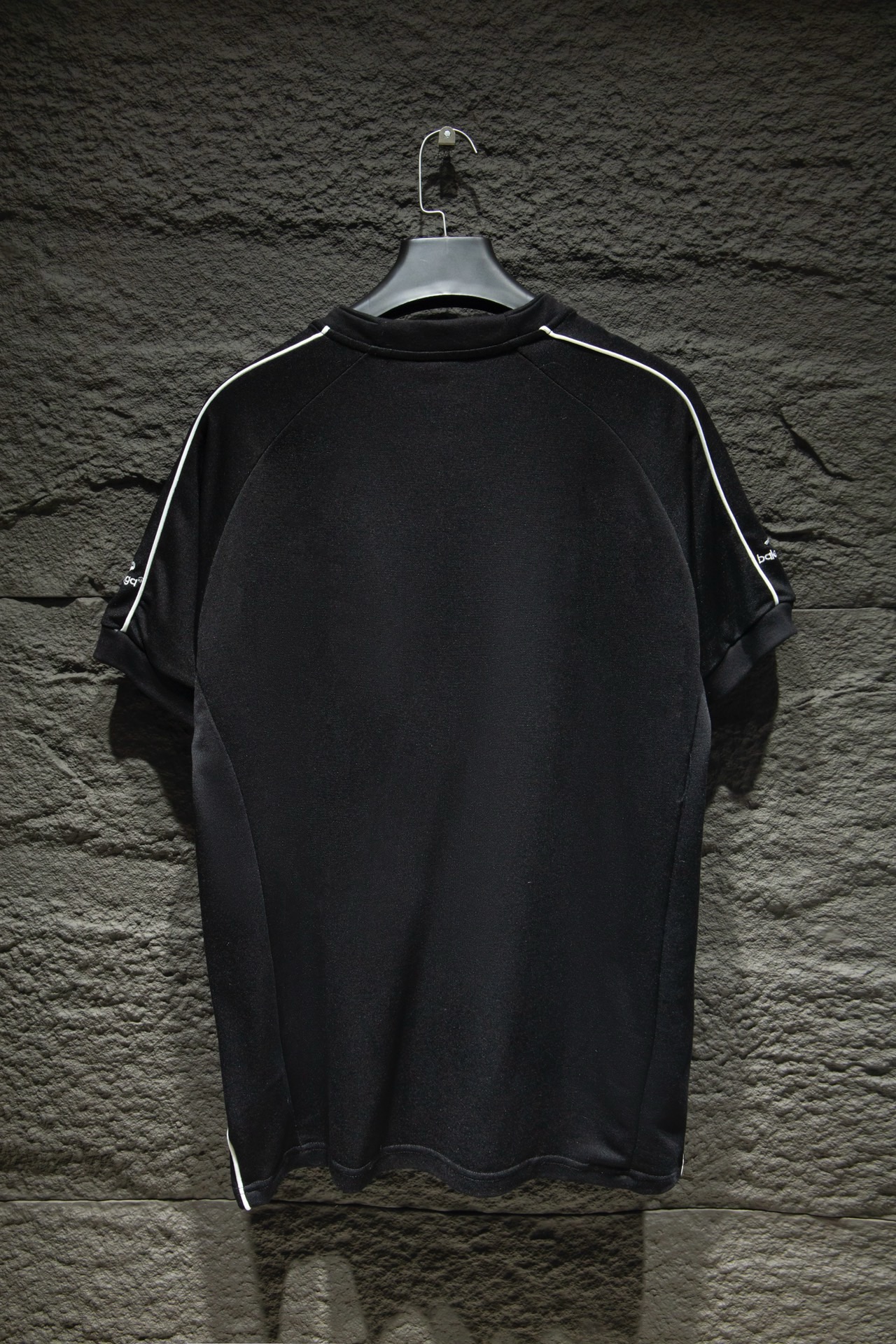 balenciaga jersey black tee