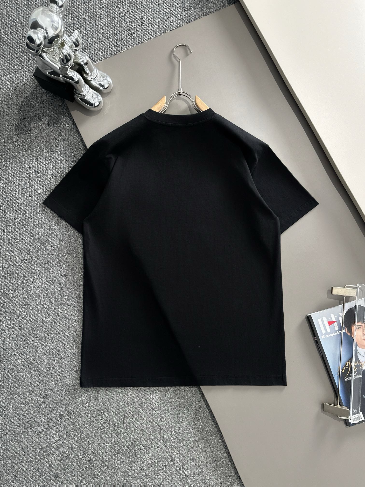 Prada logo embroidery black and white tee